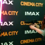 Cinematografia contemporană: Impactul premierelor „Star Wars” și „Mă mut la mama” asupra industriei și publicului românesc