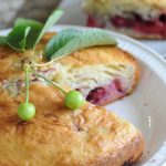 Delicii estivale: Ghidul complet pentru a pregăti un chec cu cireșe perfect
