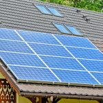 Facturi Urașe și Panouri Solare: Provocările unei Familii în Căutarea Energiei Verzi