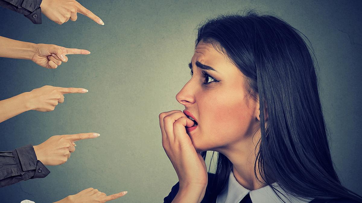 De ce unii oameni preferă să plece fără să-și ia rămas bun: Insight-uri psihologice și sociale