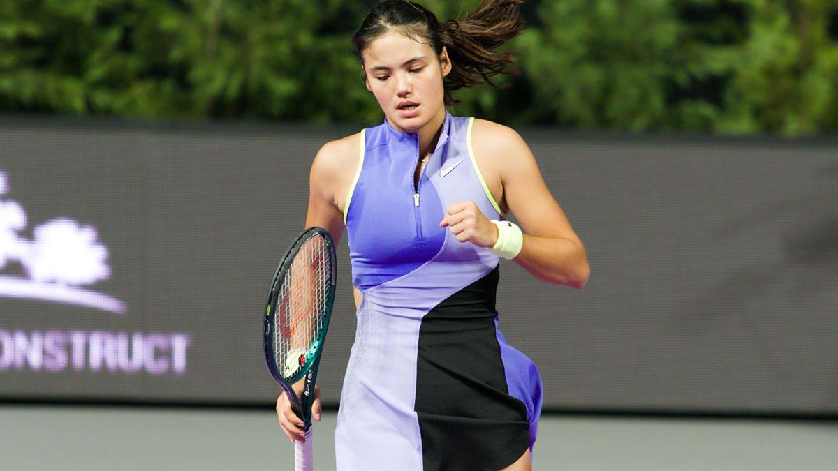 Emma Răducanu: O Eliminare Surprinzătoare la Roland Garros și Impactul Asupra Carierelor Tinerelor Talente