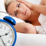 Trezirile nocturne: semnale de alarmă și implicarea lor în sănătatea mentală