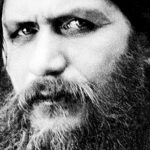 Rasputin: Călugărul Mistic care a Întunecat Destinul Imperiului Rus