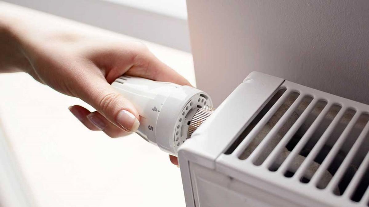 Facturi colosale la întreținere: O analiză a crizei energetice din România în aprilie 2026