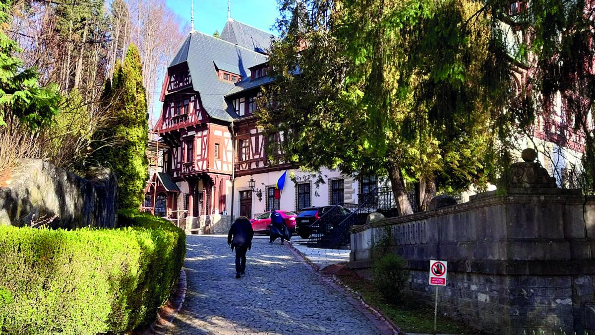 Explozia Prețurilor la Muntenii României: O Analiză Detaliată a Minivacanței de Rusalii