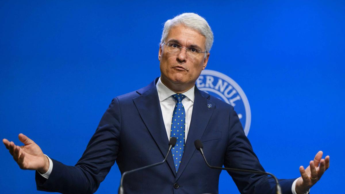Controversa Legea Salarizării: O Șmecherie Politică în Contextul PNRR
