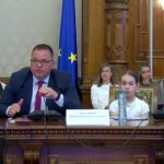 Discursul emoționant al unei eleve de clasa a V-a: O privire asupra stării educației din România