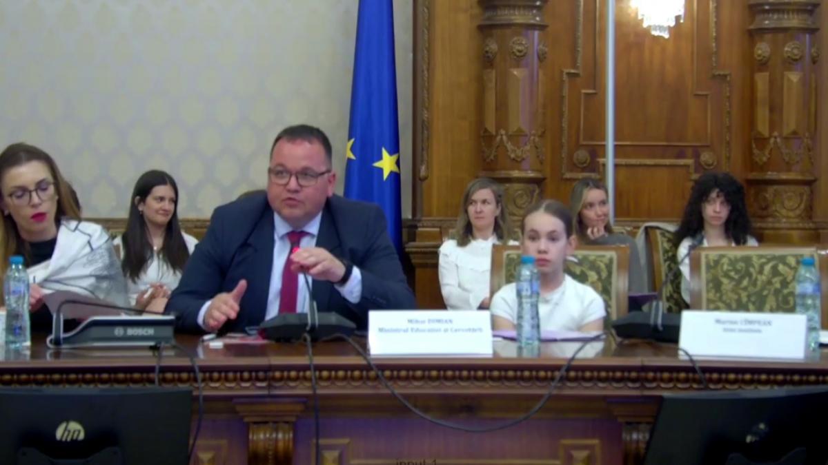 Discursul emoționant al unei eleve de clasa a V-a: O privire asupra stării educației din România