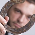 Abundența Zodiacului: Ce Zodii Vor Experimenta Prosperitate Până în 2026