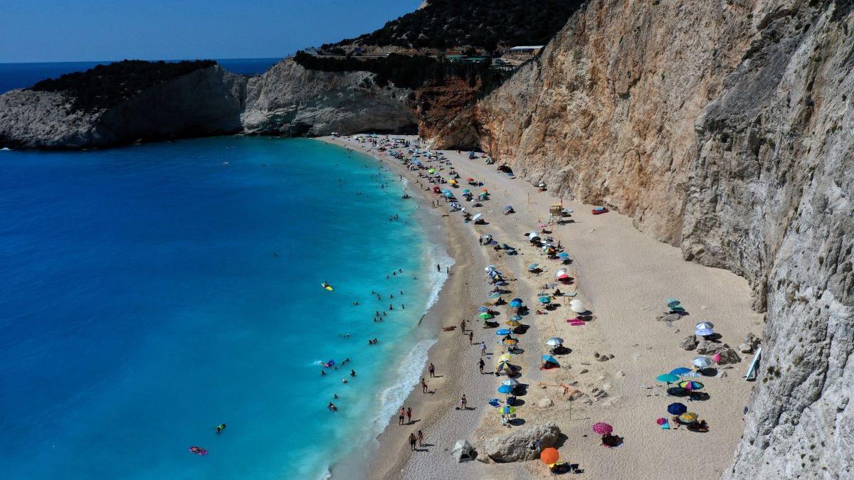 Grecia, o Destinație Preferată pentru Turiștii Turci: O Analiză a Fenomenului și Implicațiile Sale
