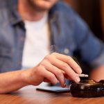 Impactul Viciilor asupra Sănătății: Cum Două Obiceiuri Vor Genera 20% din Afecțiunile Oncologice