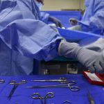 Medici Respinși de Sistem: O Poveste de Perseverență și Dedicare în Salvația Vieților