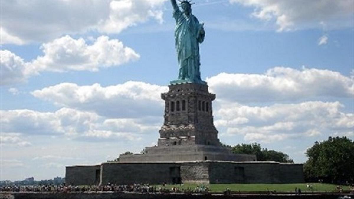 Ascensiunea și Impactul Grupurilor Americane din Europa: O Analiză Detaliată