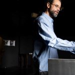 Iubirea și Banii: O Analiză Detaliată a Noii Premieră Teatrale la TGST