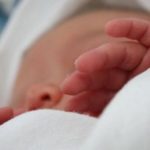 Când începe omul să devină conștient? O explorare a conștiinței umane