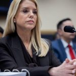 Pam Bondi: O carieră impresionantă și lupta cu cancerul