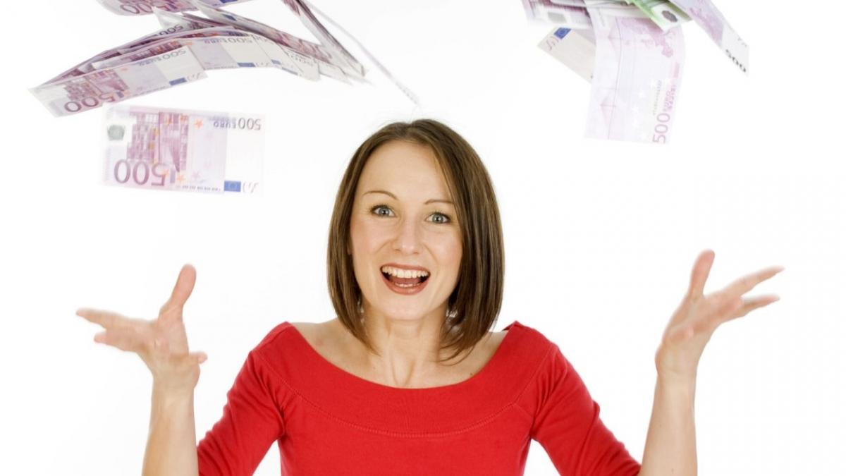 Astrologia și influența lunilor de naștere asupra succesului financiar: Ce spun specialiștii