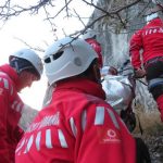 Pericolele Timpurilor Moderne: Avertizările Salvamont și Responsabilitatea Turiștilor în Muntii României