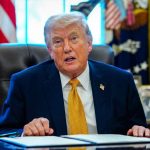 Reglementarea inteligenței artificiale de către Donald Trump: O privire detaliată asupra provocărilor și implicațiilor pentru securitatea cibernetică