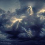 Furtuni devastatoare în București și 12 județe: Impactul schimbărilor climatice asupra României