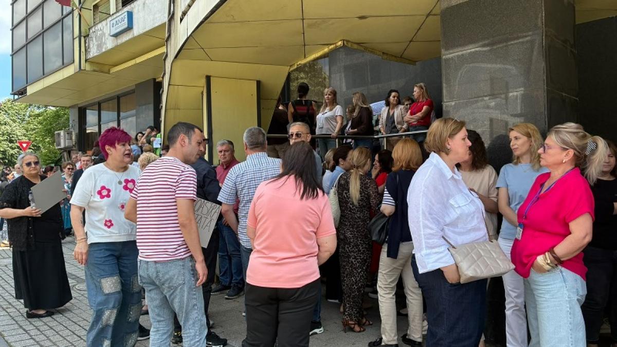 România în criză: Protestele care blochează instituțiile de stat și impactul lor asupra societății