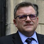 Scandalul Legii Salarizării: O Analiză Detaliată a Jocului Politic Dublu Acuzat de Fostul Ministru Budăi