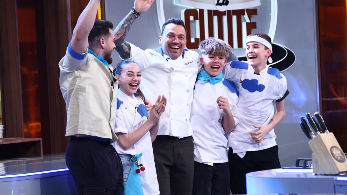 Echipa lui Chef Orlando și victoria culinară a tunicilor albastre: O analiză a competiției gastronomice de la Chefi la cuțite