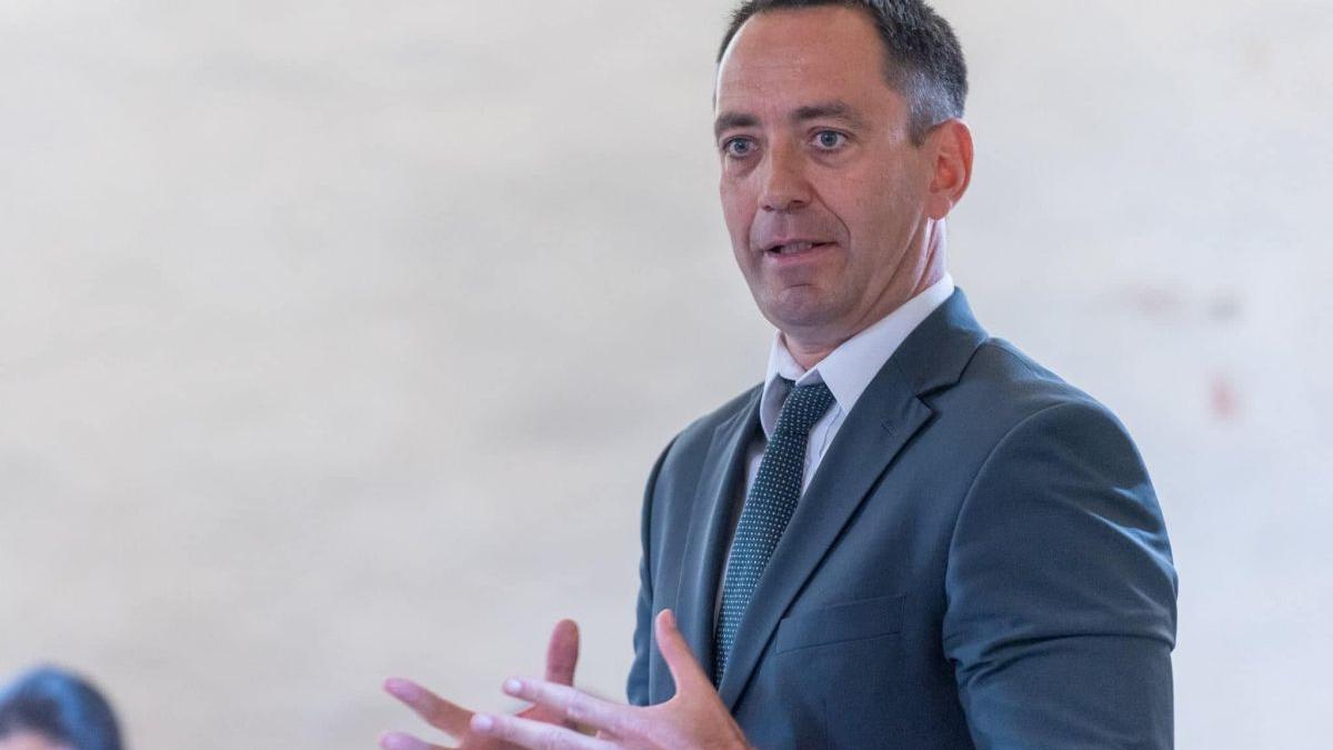 UDMR Solicită Clarificări în Privința Echipei și Programului lui Eugen Tomac: O Analiză a Contextului Politic Actual