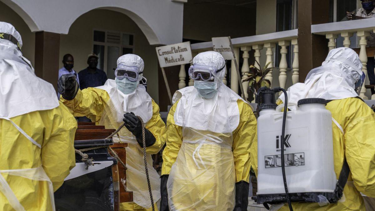 Revenirea Coșmarului Ebola: O Amenințare Globală în Creștere