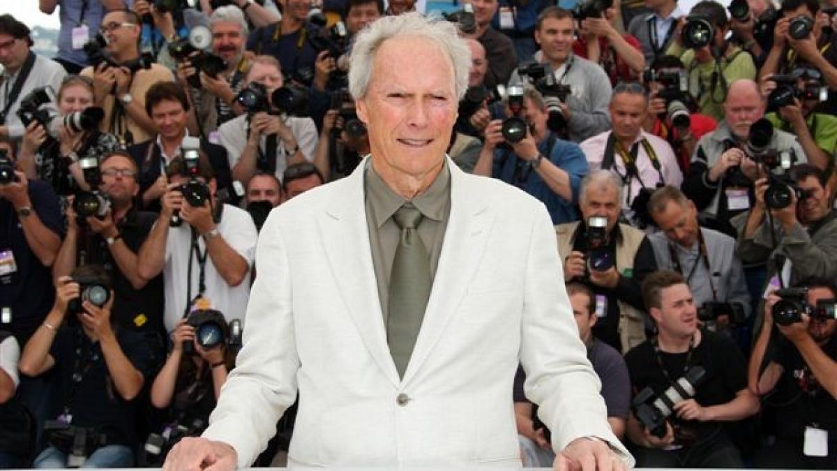 Clint Eastwood: O Legendă a Cinematografiei Se Retrați – Reflectând asupra Impactului Său în Industria Filmului