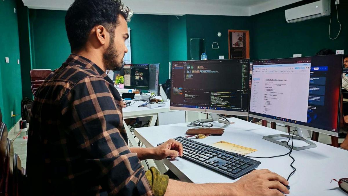 Conexiuni neortodoxe: ‘Băieții deștepți’ din IT și banii din programul SAFE