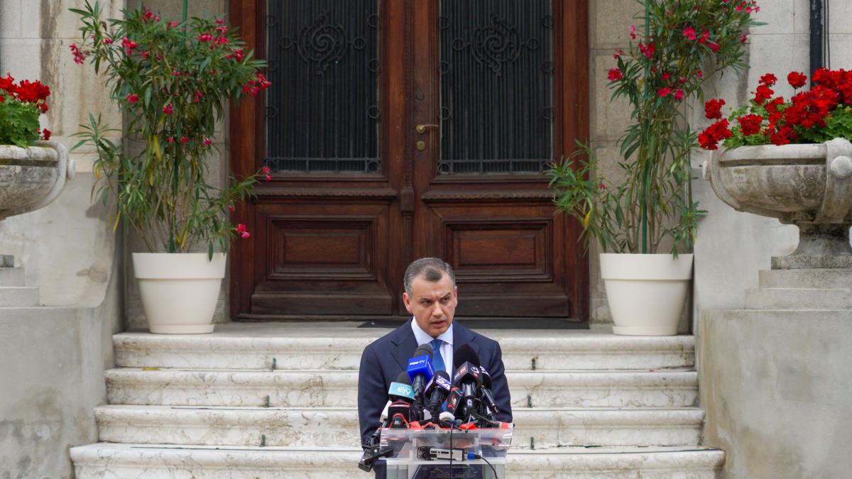 Eugen Tomac și promisiunile unui guvern tehnocrat: O analiză a stabilității politice în România