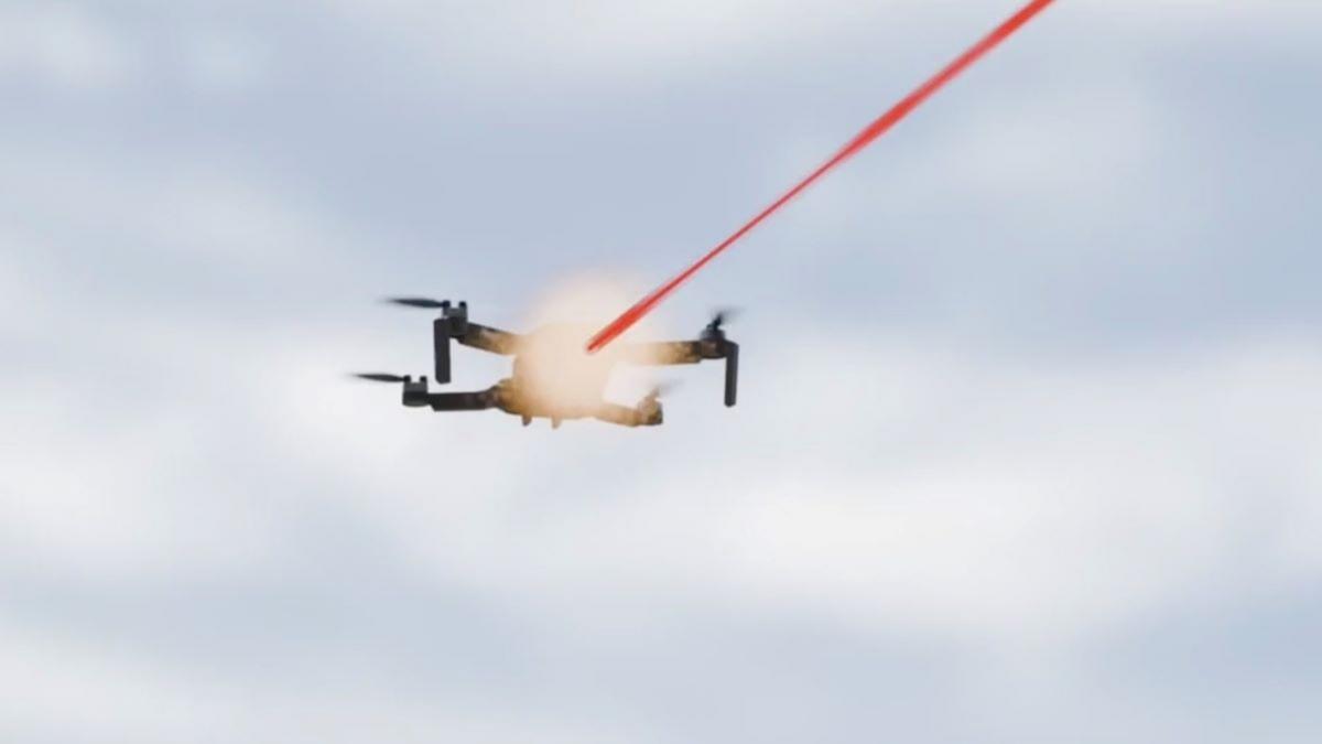 Ucraina Înfruntă Provocările Tehnologice cu Drone Autonome, În Timp Ce România Caută Soluții Strategice