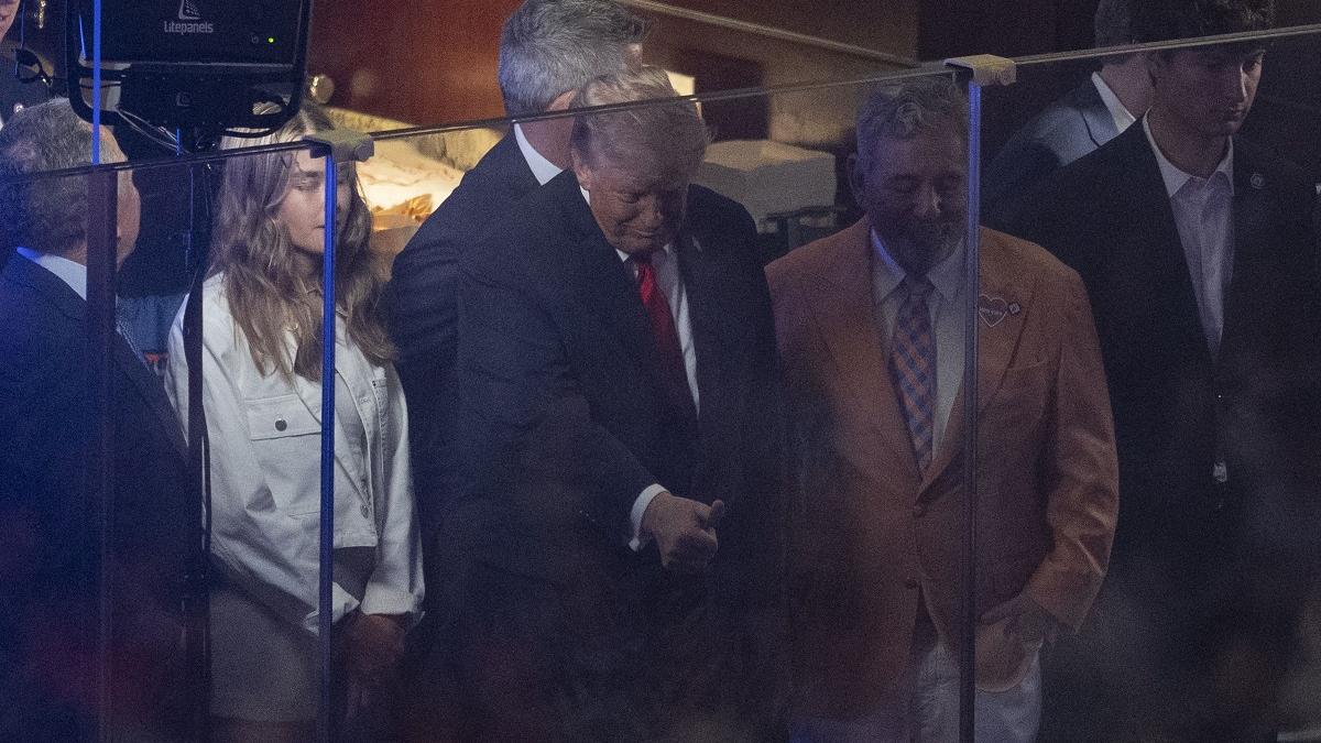 Umilința lui Trump la Madison Square Garden: O Reflexie asupra Impactului Său în Politica Americană