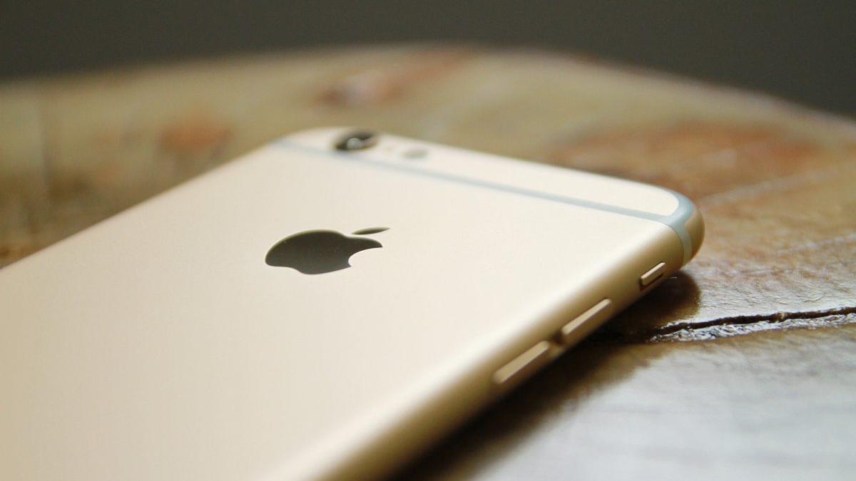 Inovația Apple: iPhone-ul care îți va schimba singur parolele compromise