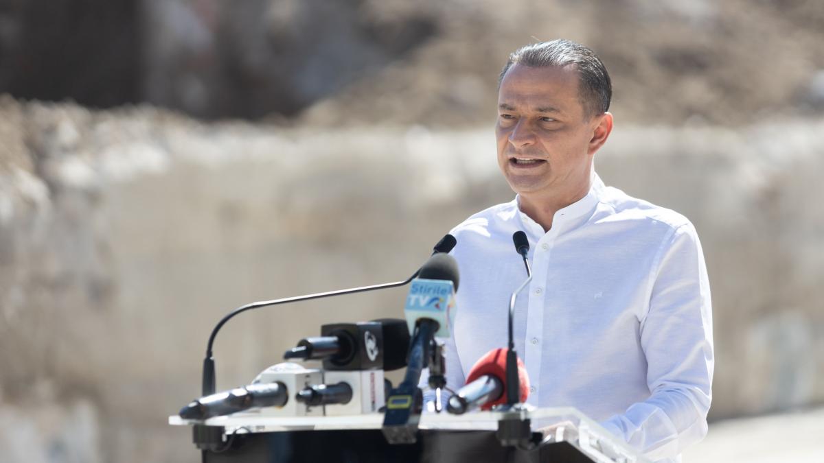 Daniel Băluță: O critică asupra blocării lucrărilor la Magistrala 4 de metrou și implicațiile politice ale acesteia