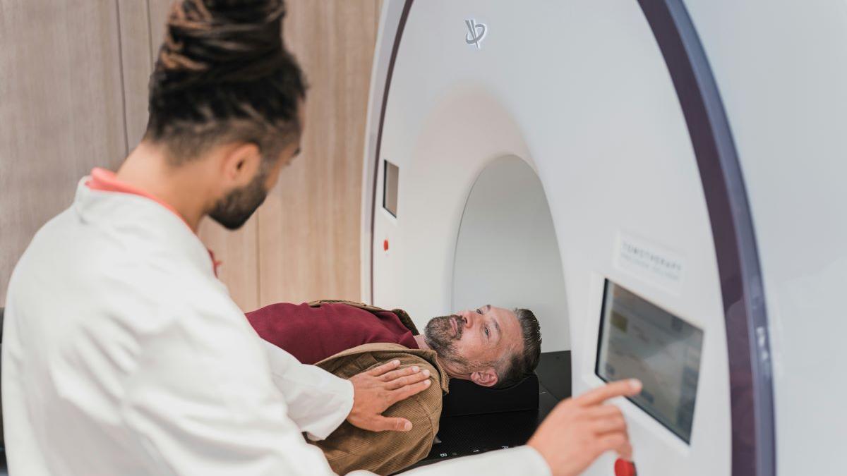 Cum radioterapia a transformat viața unui pacient cu cancer de prostată: O poveste de speranță și recuperare