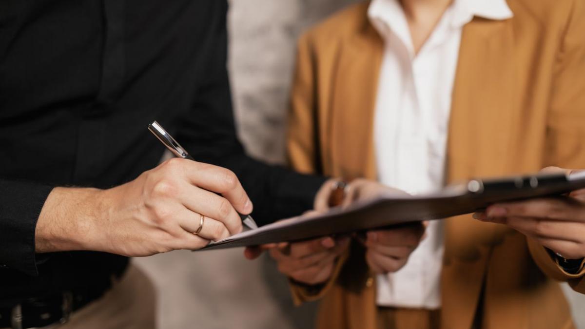 Dispariția RCA-urilor Ieftine: O Analiză a Campaniei Media Împotriva Companiilor de Asigurări