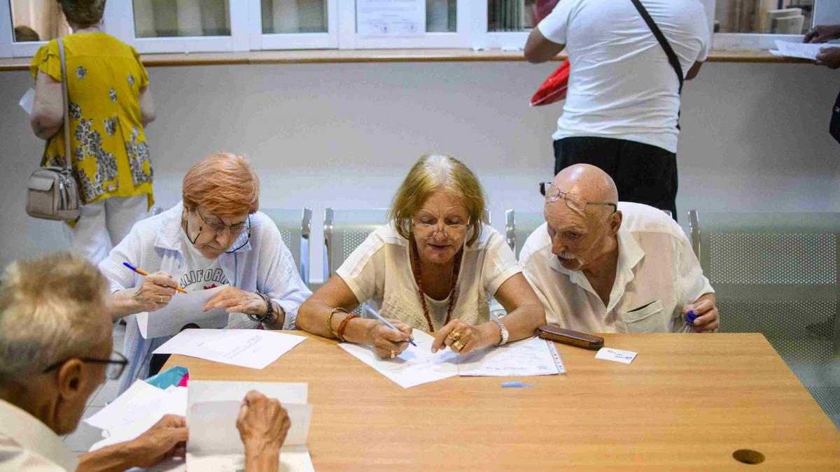 Pensia în România: Provocări și Oportunități în Contextul Stagiului Minim de Cotizare și a Vârstei de Pensionare
