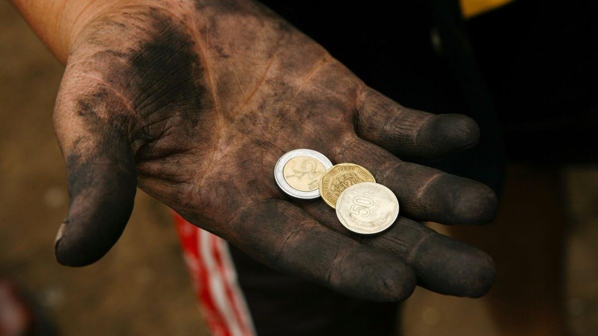Impactul Sărăciei Asupra Îmbătrânirii: O Analiză a Inegalității Sociale și Sănătății Publice