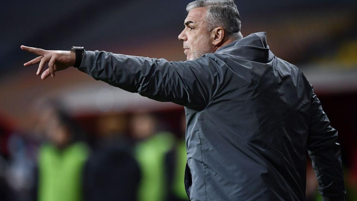 Cosmin Olăroiu: O nouă provocare în Emiratele Arabe Unite până în 2028