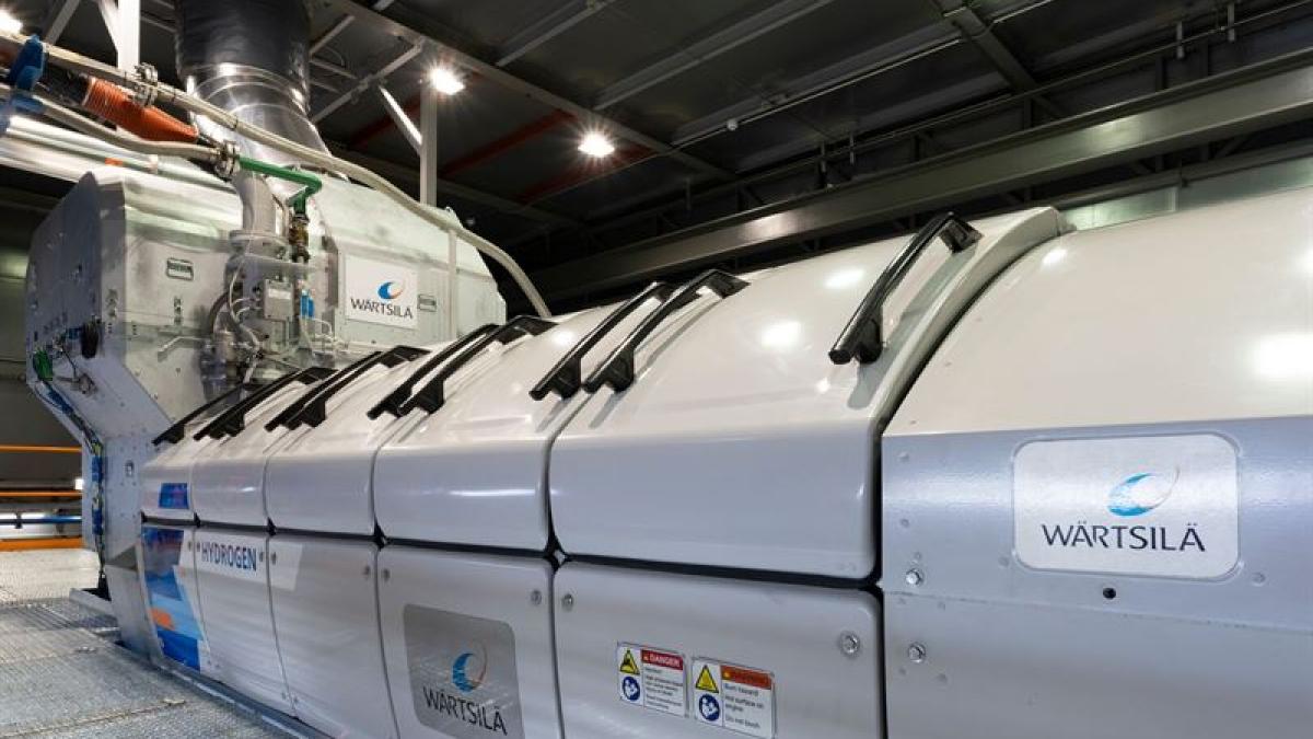 Revoluția energetică începe cu hidrogenul: Impactul primului motor pe bază de hidrogen asupra viitorului energetic