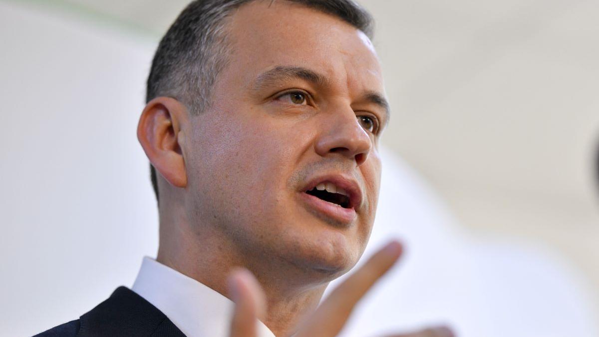 Transformarea Statului Român: Promisiunile și Provocările Programului de Guvernare al lui Tomac