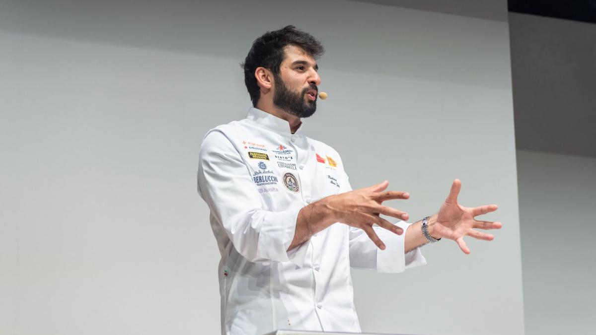 Chef Richard Abou Zaki Strălucește pe Scena Congresului Internațional de Gastronomie de la Milano