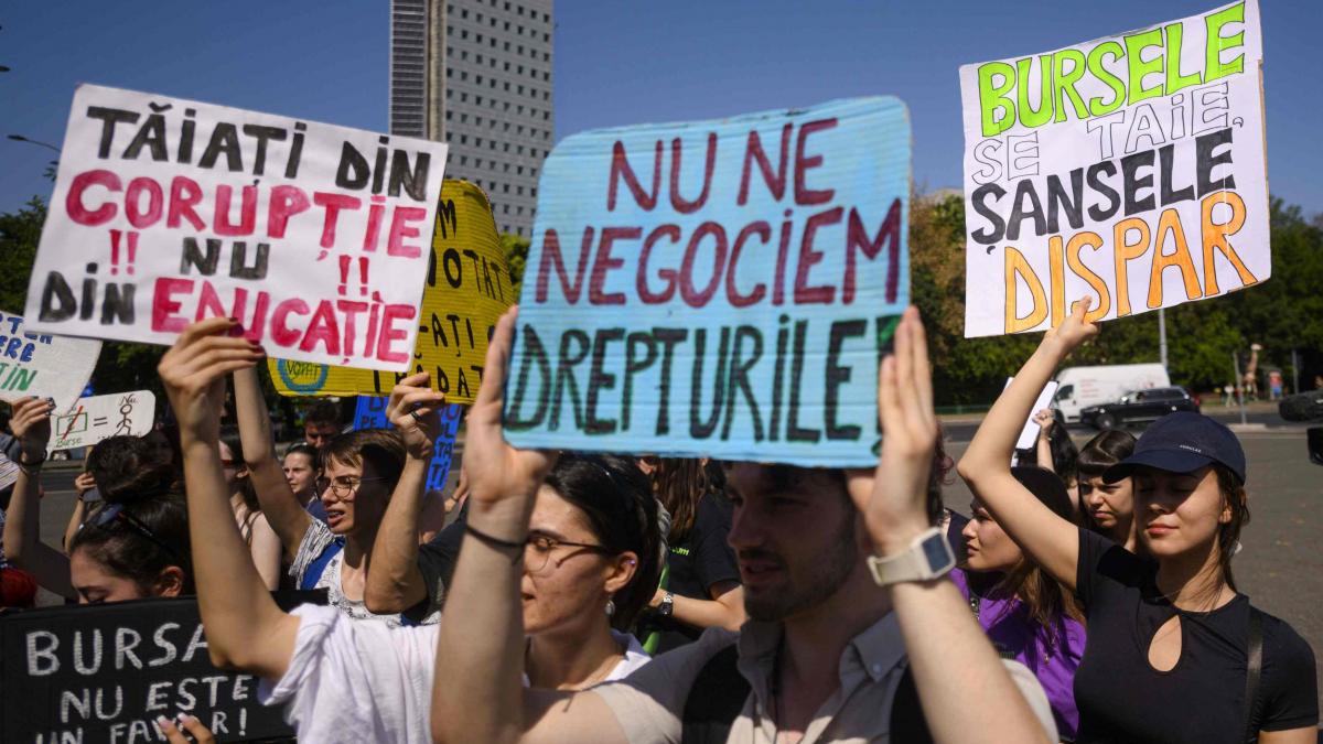 Protestele Sindicaliștilor din Educație: O Reacție la Criza Sistemului de Învățământ din România