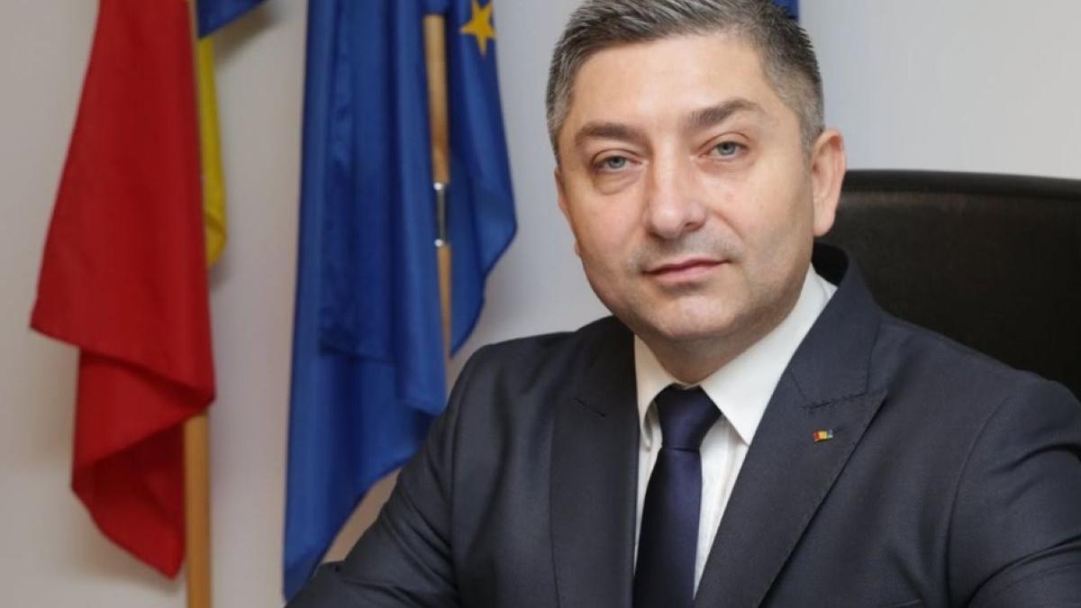 Alin Tișe și Ambițiile Sale Politice: O Privire Asupra Viitorului Guvernării în PNL