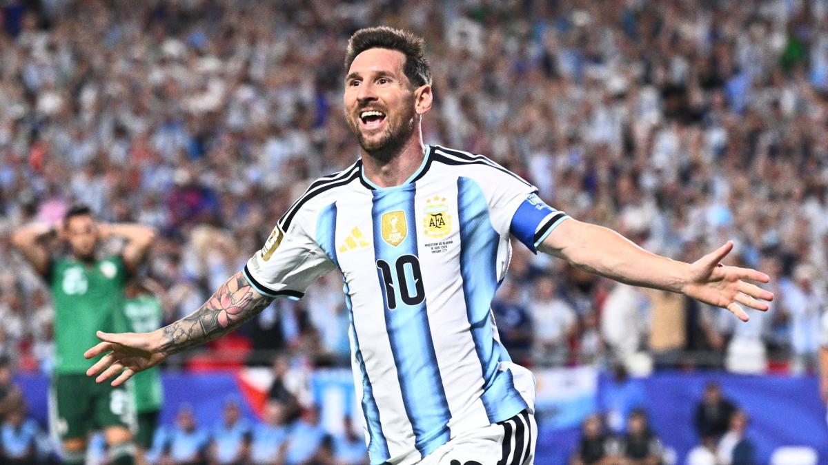 Regal Messi, Haaland și Mbappe: O Analiză a Marilor Staruri ale Fotbalului în Contextul Mondialului din 2026
