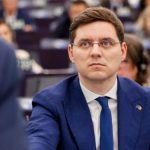 Explozia de Neînțelegeri: Impactul Deciziilor Politice asupra Siguranței Cetățenilor în România