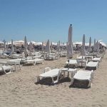 Prețul sezonului estival: Analiza costului abonamentului la șezlong pe litoralul românesc