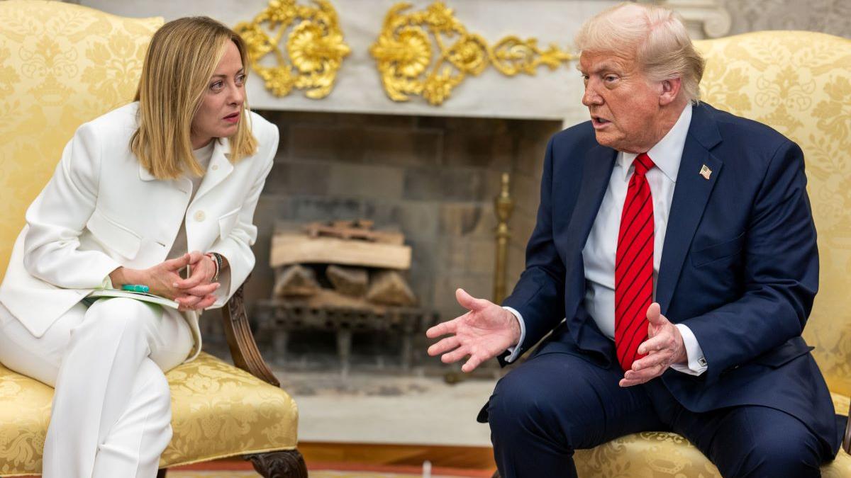 Scenariul Umilinței Politice: Donald Trump și Giorgia Meloni – O Relație Complicată